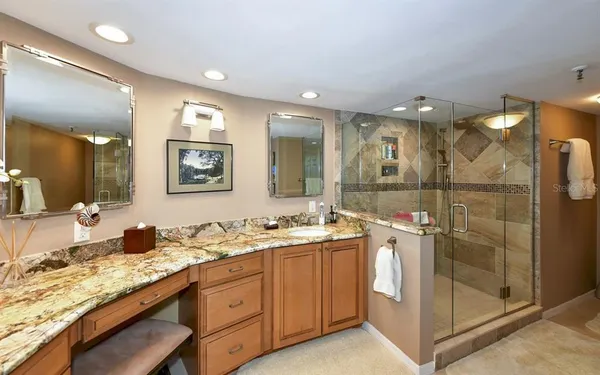 $10,000 | 1485 Gulf Of Mexico Drive, Unit 109, Longboat Key, FL 34228