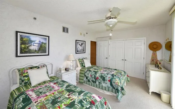 $10,000 | 1485 Gulf Of Mexico Drive, Unit 109, Longboat Key, FL 34228