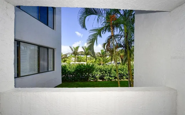 $10,000 | 1485 Gulf Of Mexico Drive, Unit 109, Longboat Key, FL 34228