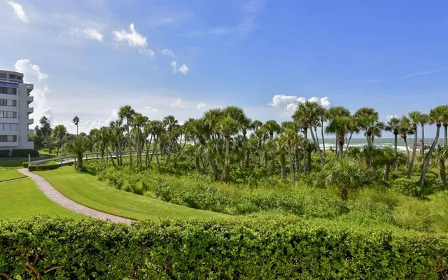$10,000 | 1485 Gulf Of Mexico Drive, Unit 109, Longboat Key, FL 34228