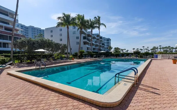 $10,000 | 1485 Gulf Of Mexico Drive, Unit 109, Longboat Key, FL 34228