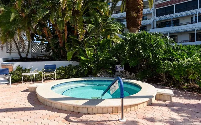$10,000 | 1485 Gulf Of Mexico Drive, Unit 109, Longboat Key, FL 34228