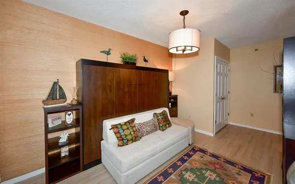 $10,000 | 1485 Gulf Of Mexico Drive, Unit 109, Longboat Key, FL 34228