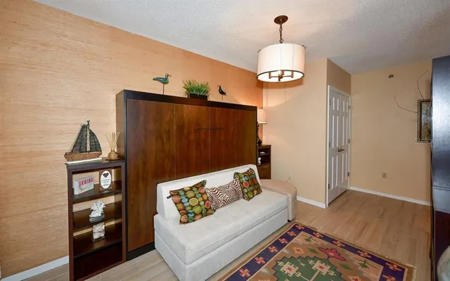 $10,000 | 1485 Gulf Of Mexico Drive, Unit 109, Longboat Key, FL 34228