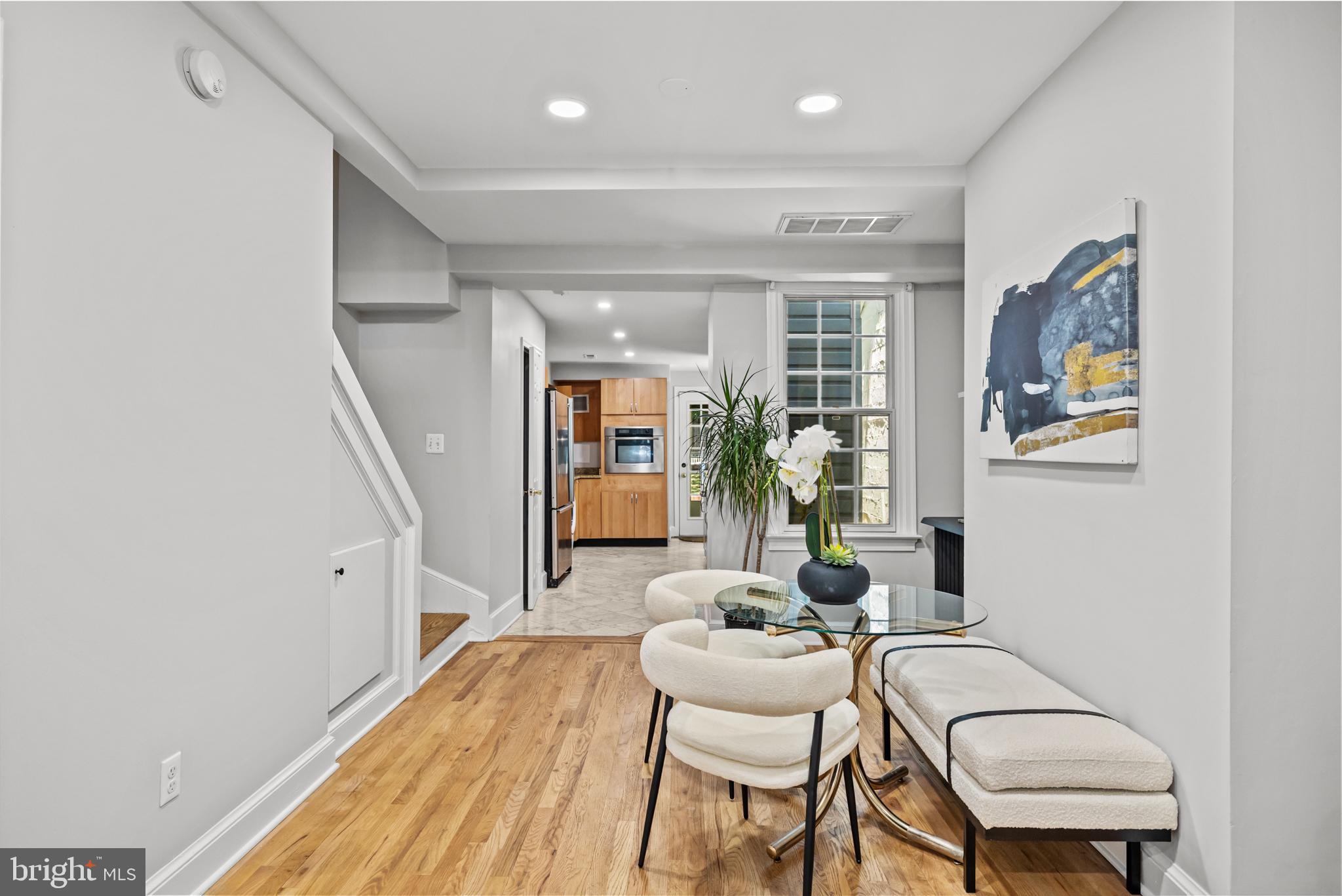 644 E Street Southeast Washington, DC 20003 - Photo 10 of 36