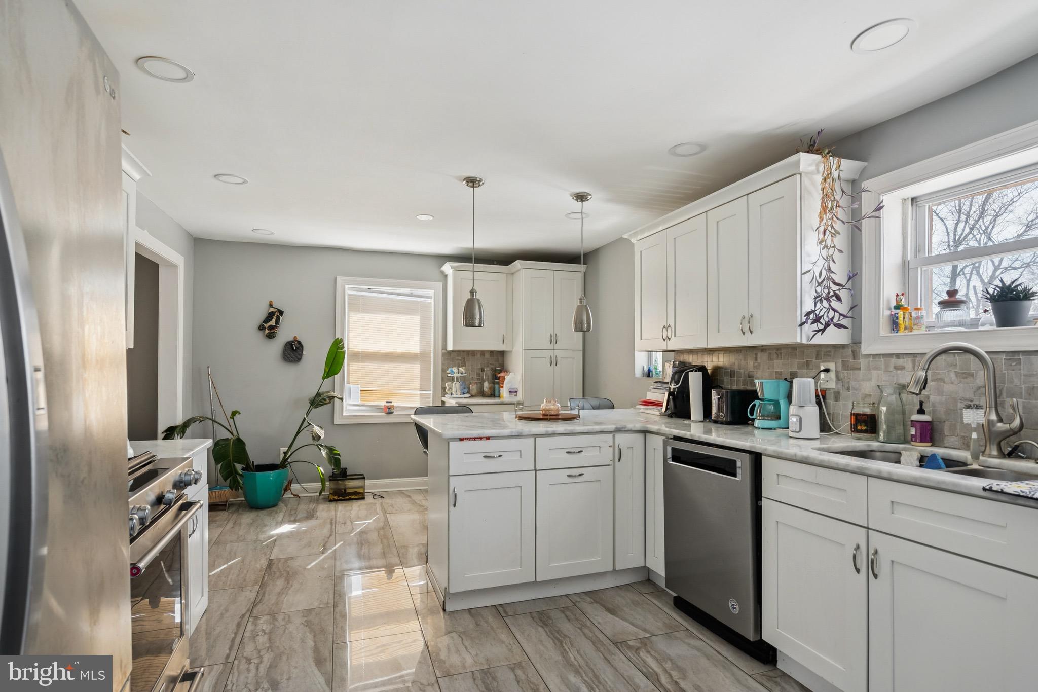 206 South Maple Avenue Maple Shade, NJ 08052 - Photo 10 of 25