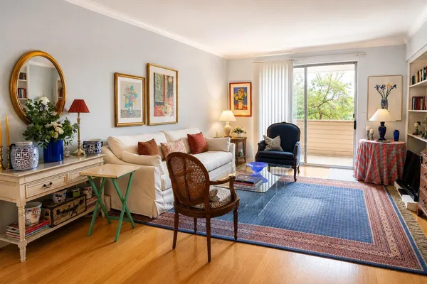 $280,000 | 2111 Welch Street, Unit A220, Houston, TX 77019