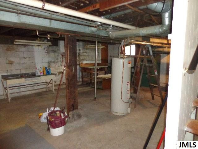 758 South Sutton Road Jackson, MI 49203 - Photo 20 of 25 Photo 20