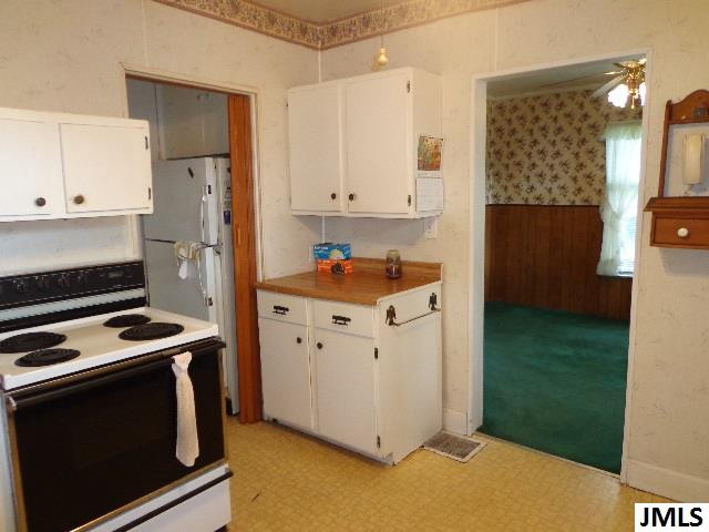 758 South Sutton Road Jackson, MI 49203 - Photo 10 of 25 Photo 10