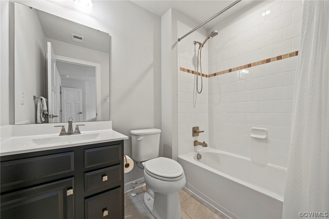 4125 Cambrian Circle Midlothian, VA 23112 - Photo 20 of 21 a bathroom with a sink a toilet and shower