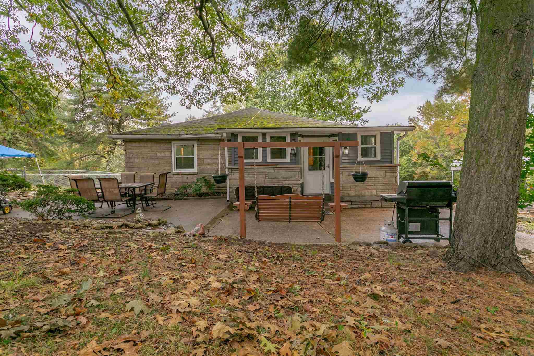 6499 Yankeetown Road Boonville, IN 47601 - Photo 4 of 36 Gallery Image 4