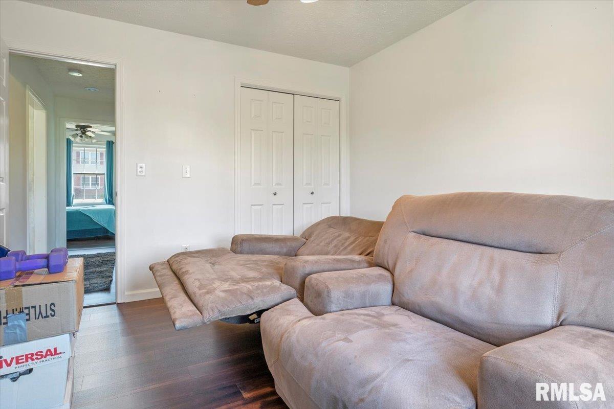2909 Tanner Road Springfield, IL 62702 - Photo 23 of 39