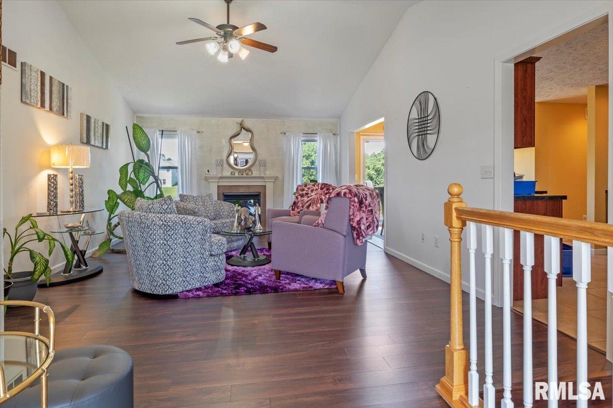2909 Tanner Road Springfield, IL 62702 - Photo 4 of 39