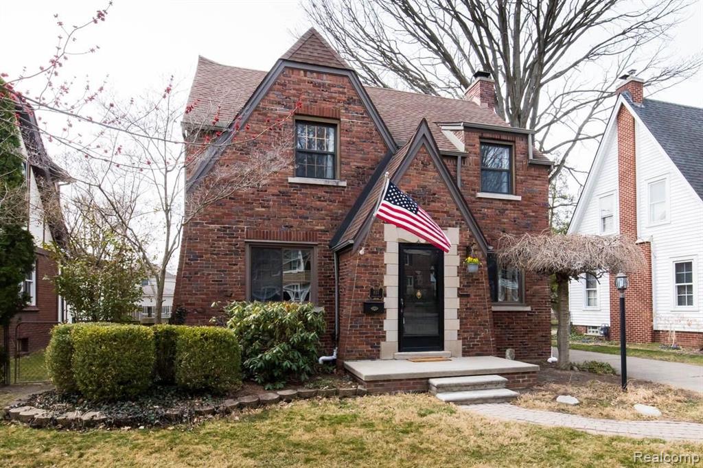 837 Fisher Road Grosse Pointe, MI 48230 - Photo 1 of 27