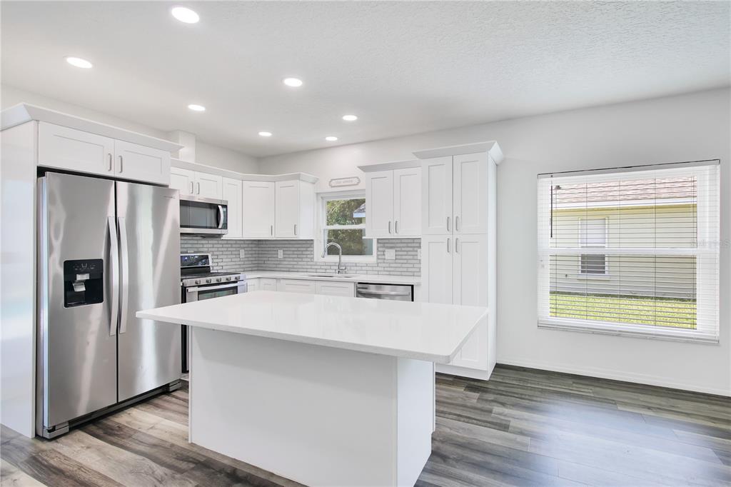 2741 Wilshire Road Clermont, FL 34714 - Photo 8 of 39