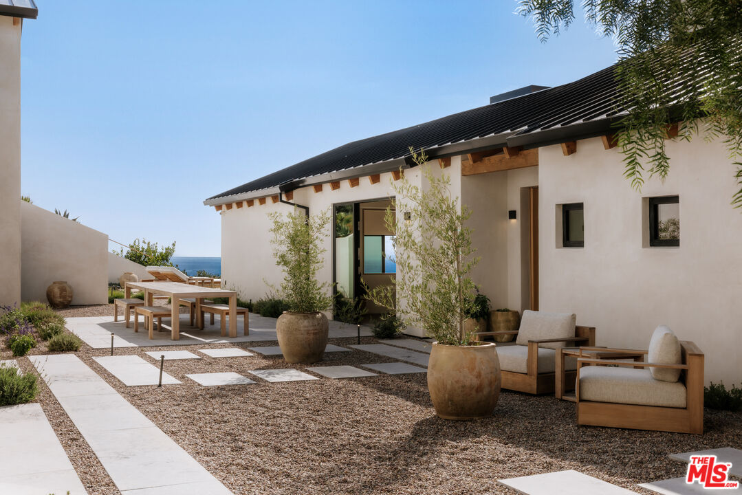 5941 Trancas Canyon Road Malibu, CA 90265 - Photo 3 of 30