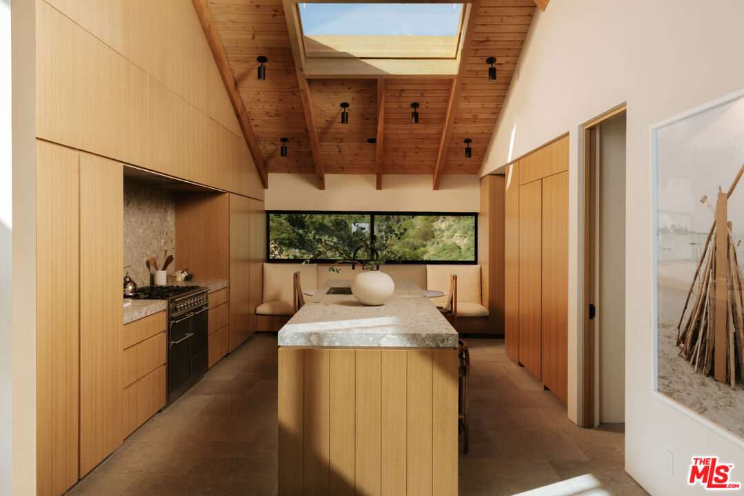 5941 Trancas Canyon Road Malibu, CA 90265 - Photo 7 of 30