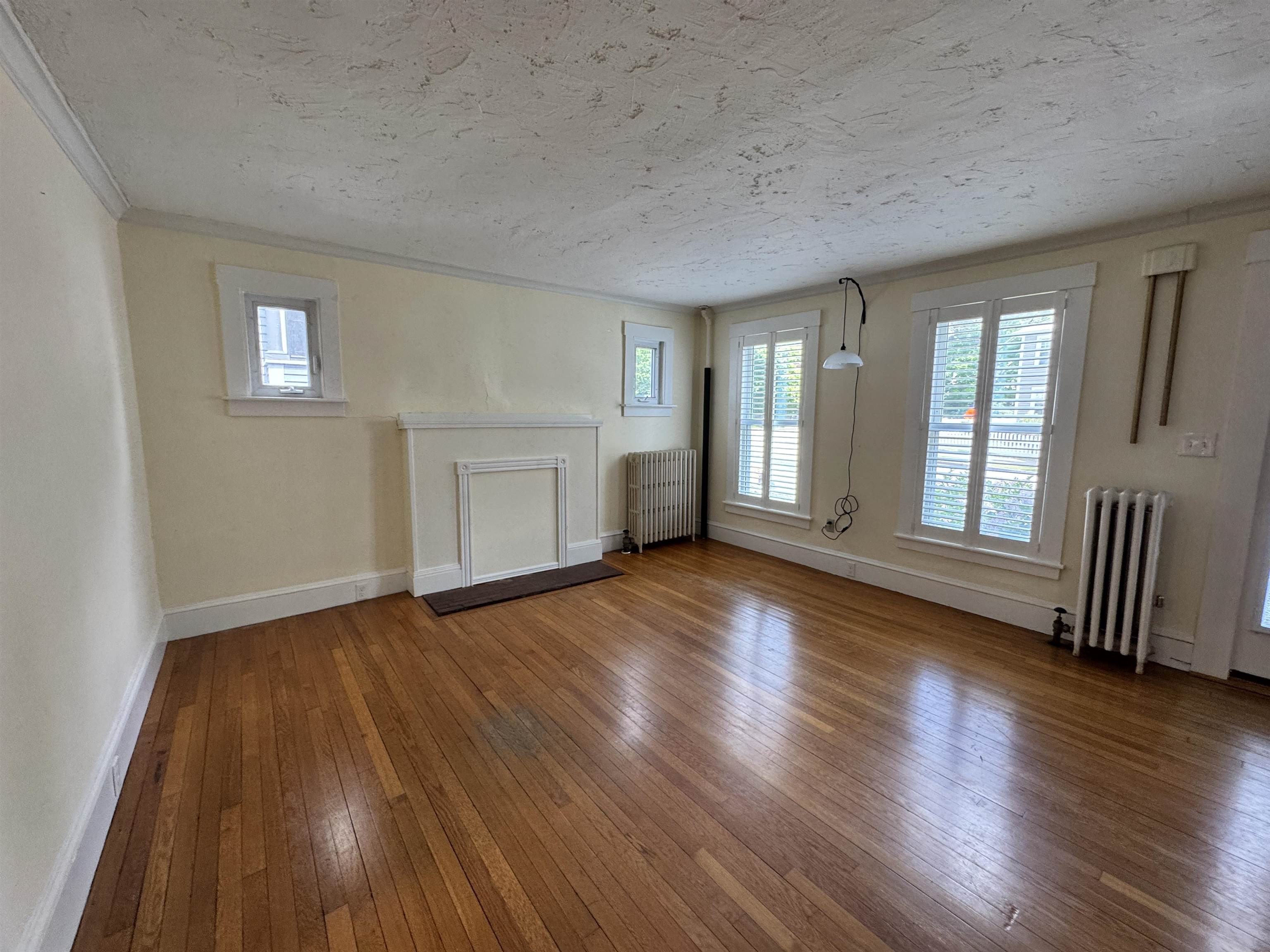 90 Centre Street Concord, NH 03301 - Photo 14 of 33