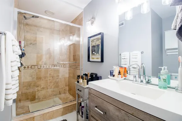 $1,995 | 5200 Martel Avenue, Unit 6A, Dallas, TX 75206