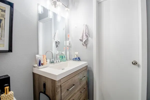 $1,995 | 5200 Martel Avenue, Unit 6A, Dallas, TX 75206