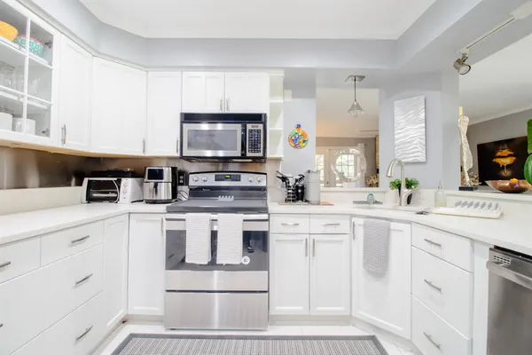 $1,995 | 5200 Martel Avenue, Unit 6A, Dallas, TX 75206