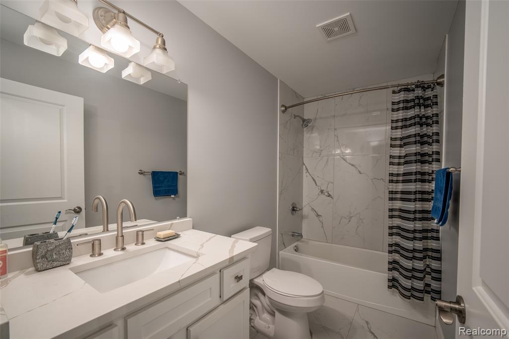 11913 Tuttle Hill Road Willis, MI 48191 - Photo 21 of 32