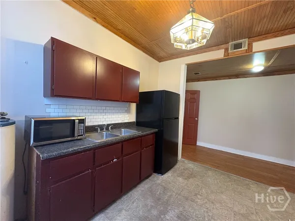 $800 | 18 North Main Street, Pembroke, GA 31321