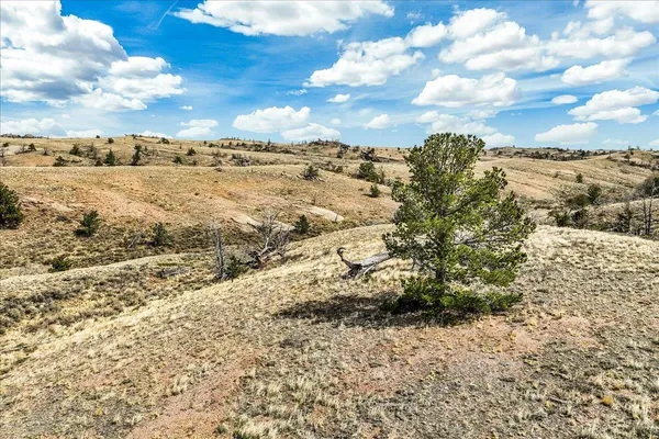 $100,000 | 9 Bear Ridge Road, Buford, WY 82052