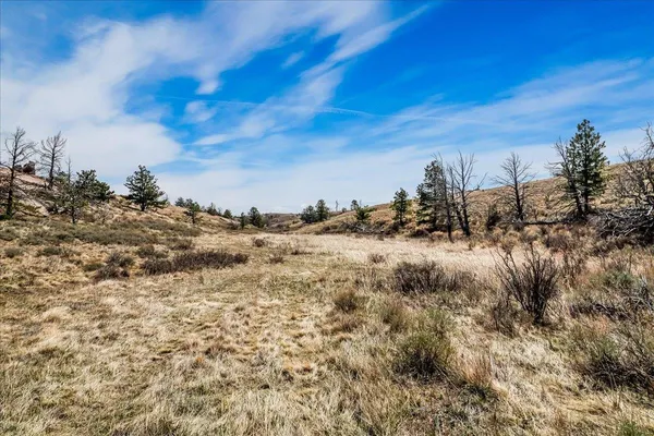 $100,000 | 9 Bear Ridge Road, Buford, WY 82052