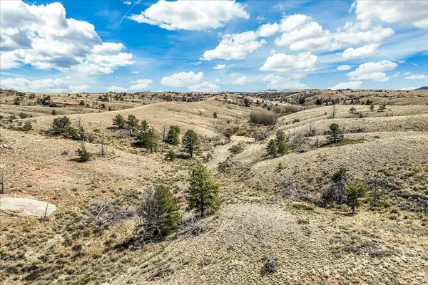 $100,000 | 9 Bear Ridge Road, Buford, WY 82052
