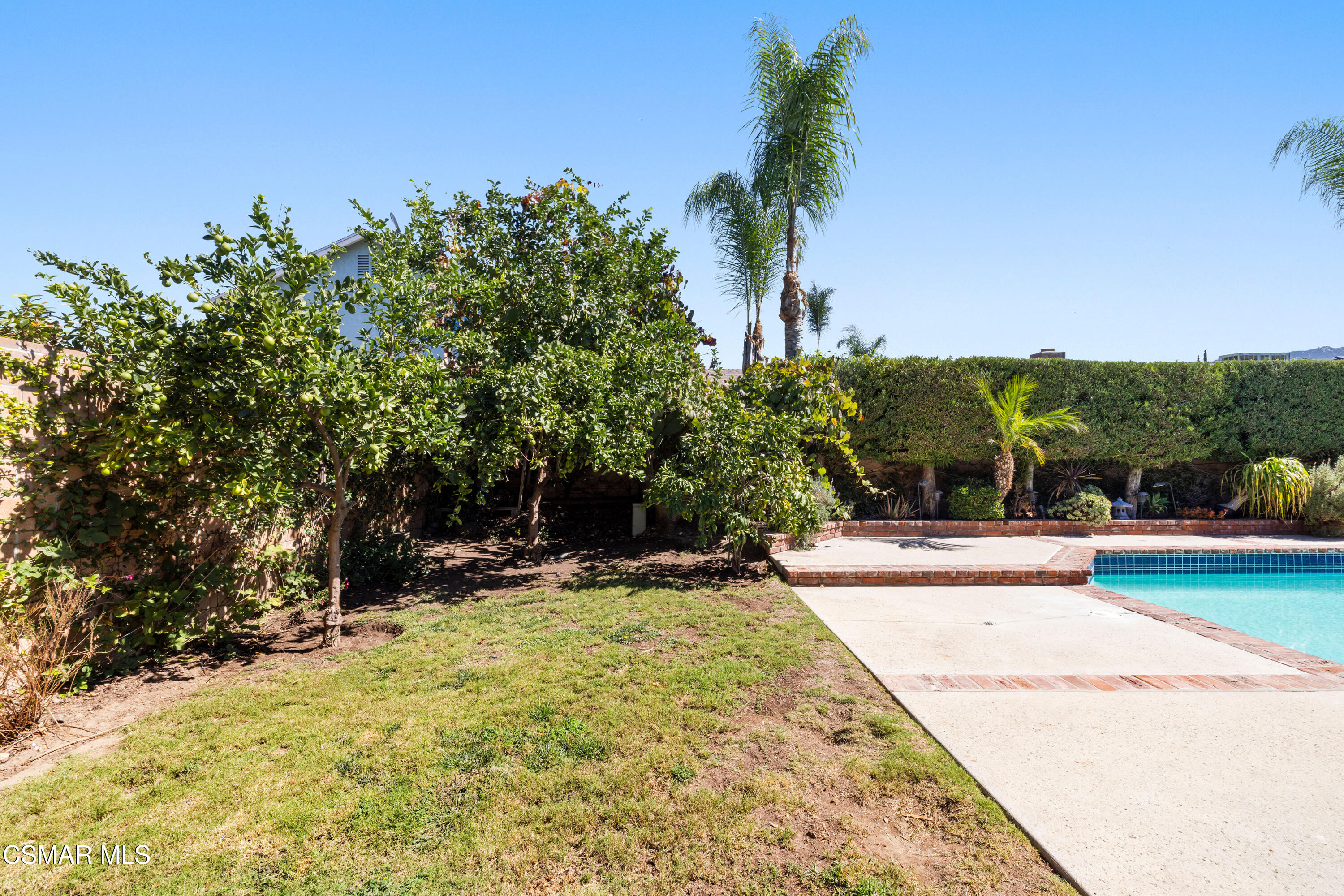 1768 North Geoffrey Avenue Simi Valley, CA 93063 - Photo 32 of 40 Geoffrey27