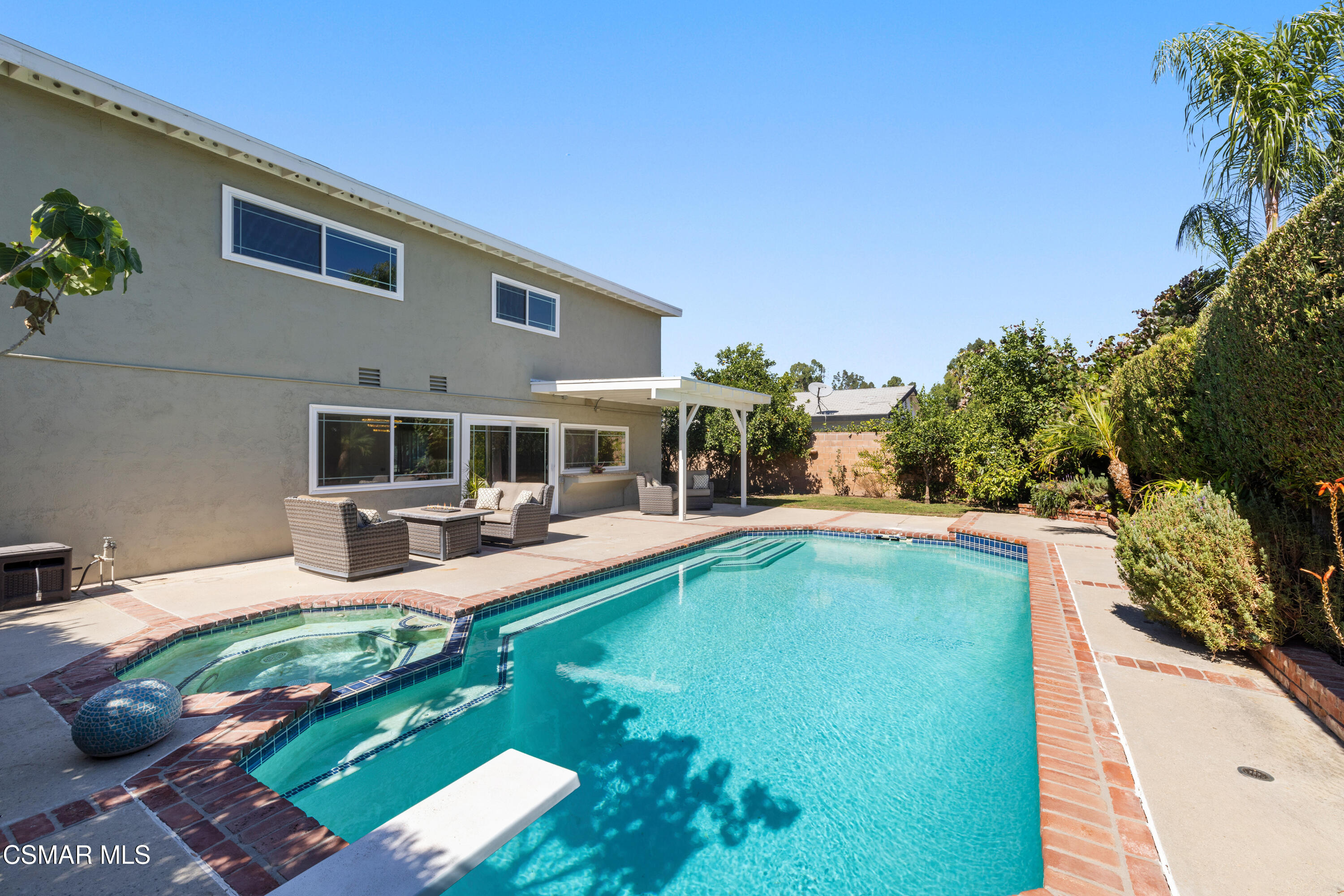 1768 North Geoffrey Avenue Simi Valley, CA 93063 - Photo 37 of 40 Geoffrey32