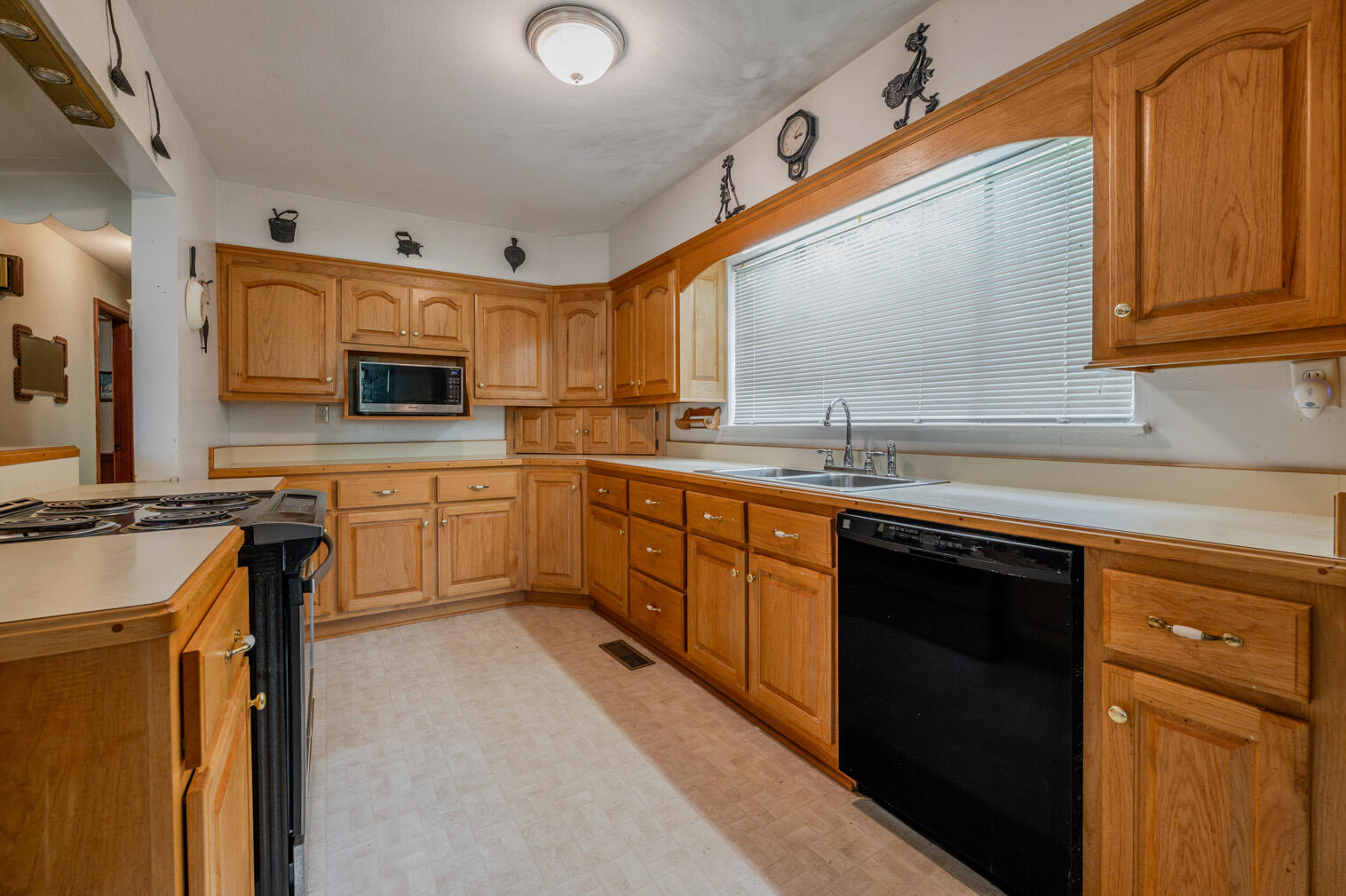 183 Long Hollow Road Rock Spring, GA 30739 - Photo 12 of 43 _DSC6701