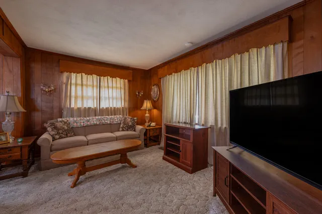 $305,000 | 183 Long Hollow Road, Rock Spring, GA 30739