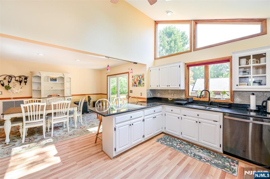 64 Ridge Avenue Park Ridge, NJ 07656 - Photo 18 of 32