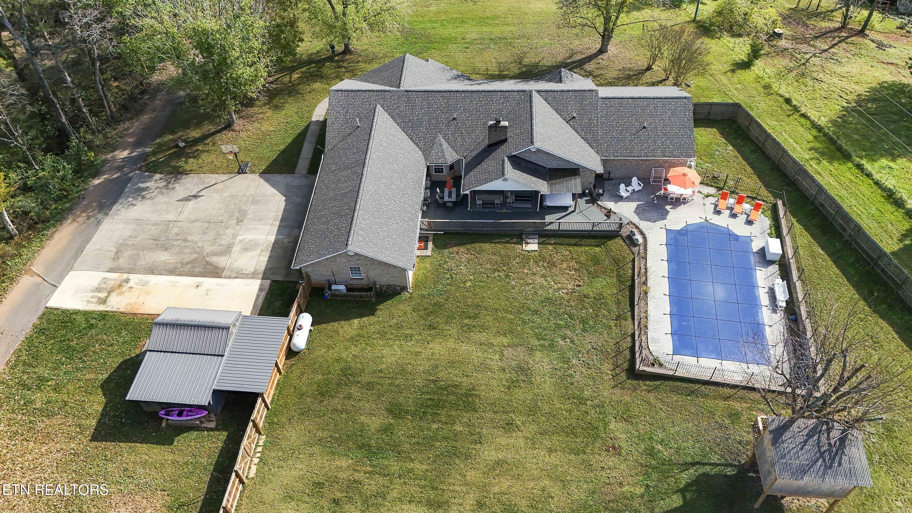 5829 Maloneyville Road Corryton, TN 37721 - Photo 36 of 44 Back of House