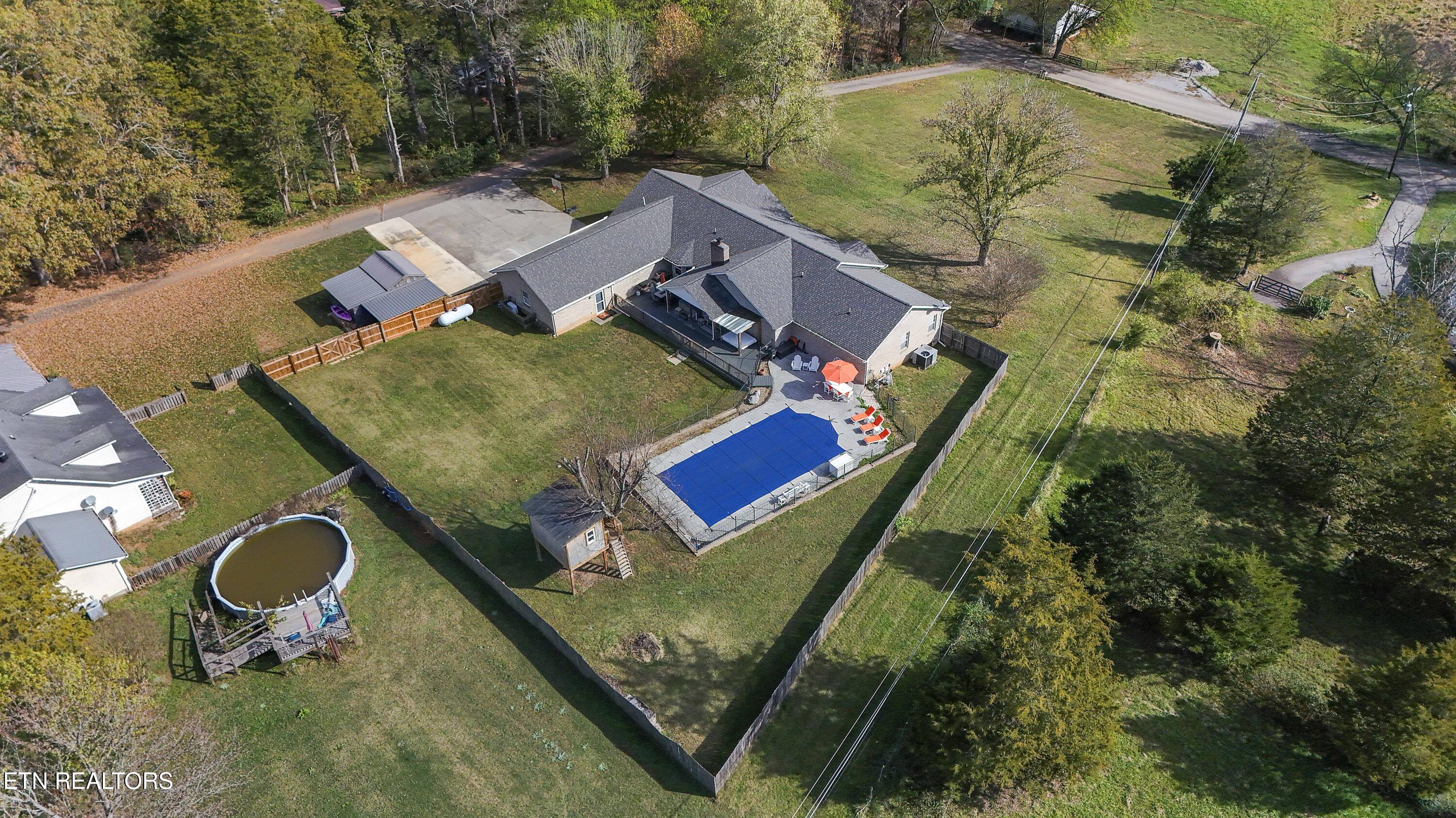 5829 Maloneyville Road Corryton, TN 37721 - Photo 37 of 44 Back of House