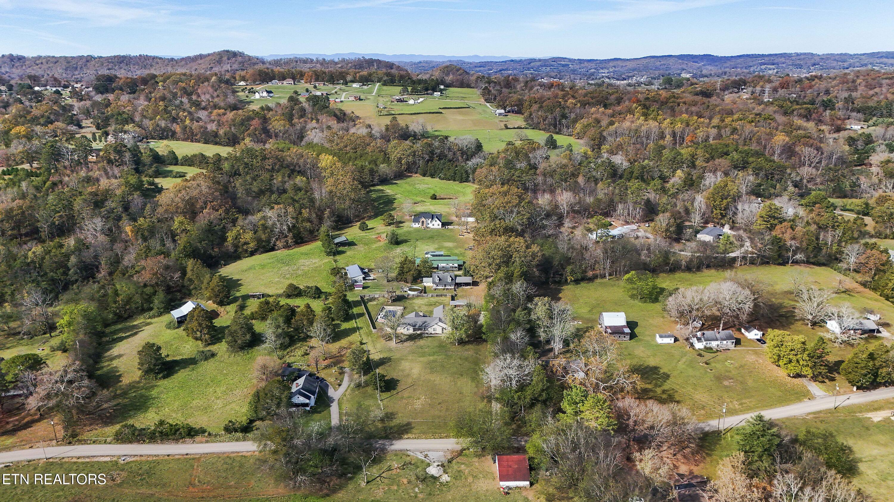 5829 Maloneyville Road Corryton, TN 37721 - Photo 42 of 44 Rear view