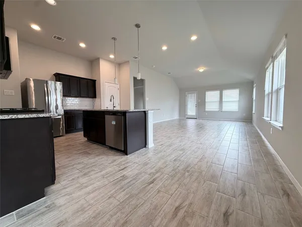 $1,890 | 120 Trailside Lane, Bastrop, TX 78602