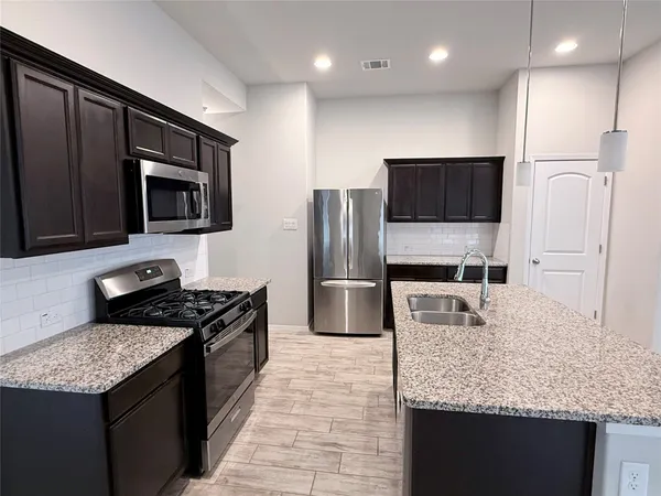 $1,890 | 120 Trailside Lane, Bastrop, TX 78602