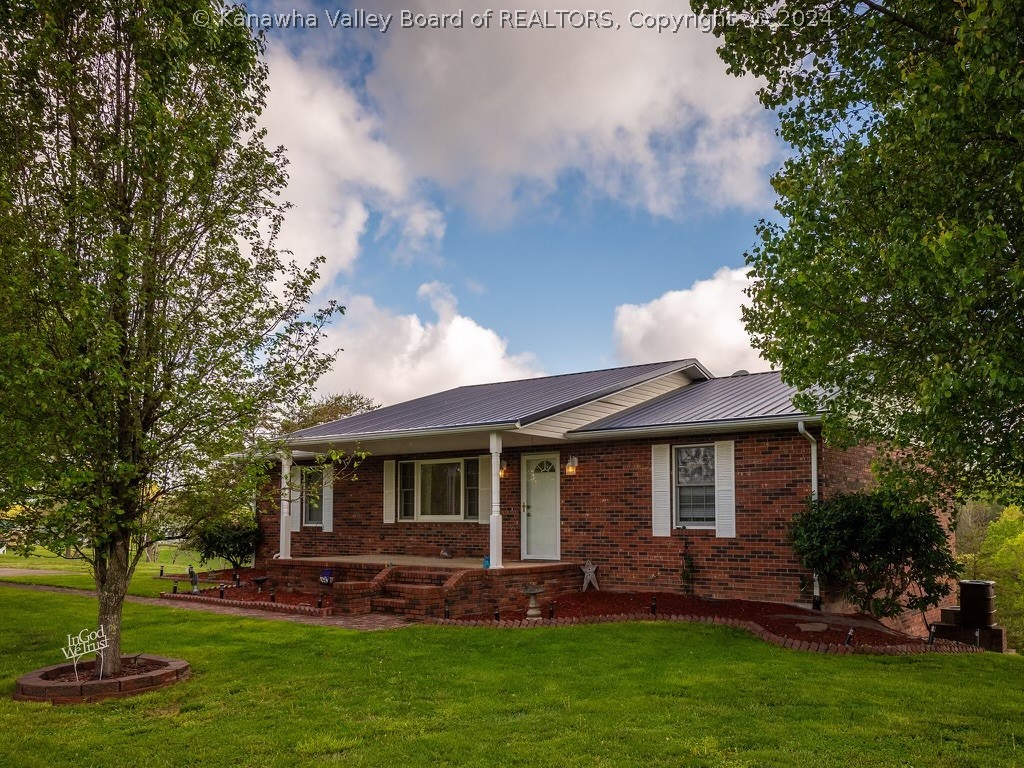 2599 Cross Creek Road Buffalo, WV 25033 - Photo 1 of 21 Gallery Image 1