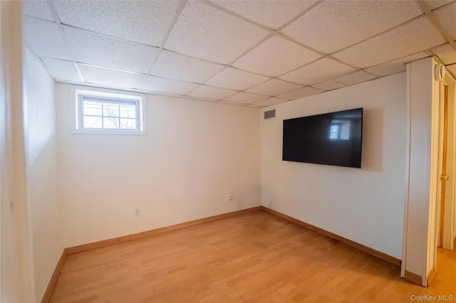 $739,000 | 6 Oxford Street, Islip, NY 11751