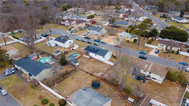 $739,000 | 6 Oxford Street, Islip, NY 11751