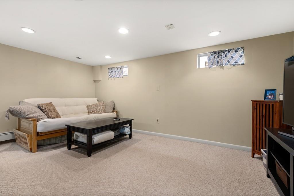 238 Berlin Road Marlborough, MA 01752 - Photo 18 of 26 Gallery Image 18