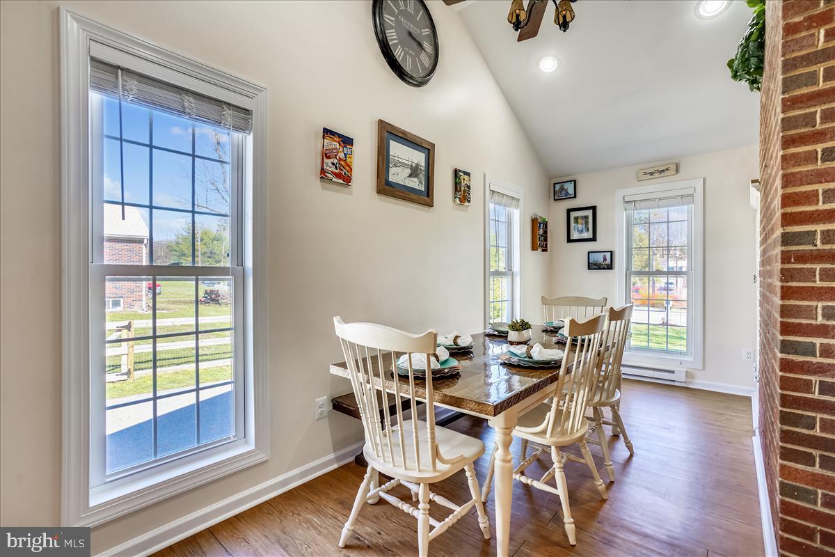28700 Ridge Road Mount Airy, MD 21771 - Photo 13 of 44 Dining room