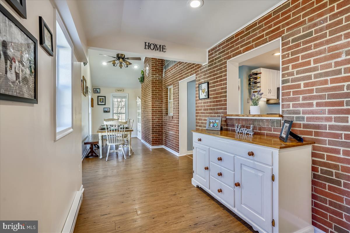 28700 Ridge Road Mount Airy, MD 21771 - Photo 16 of 44