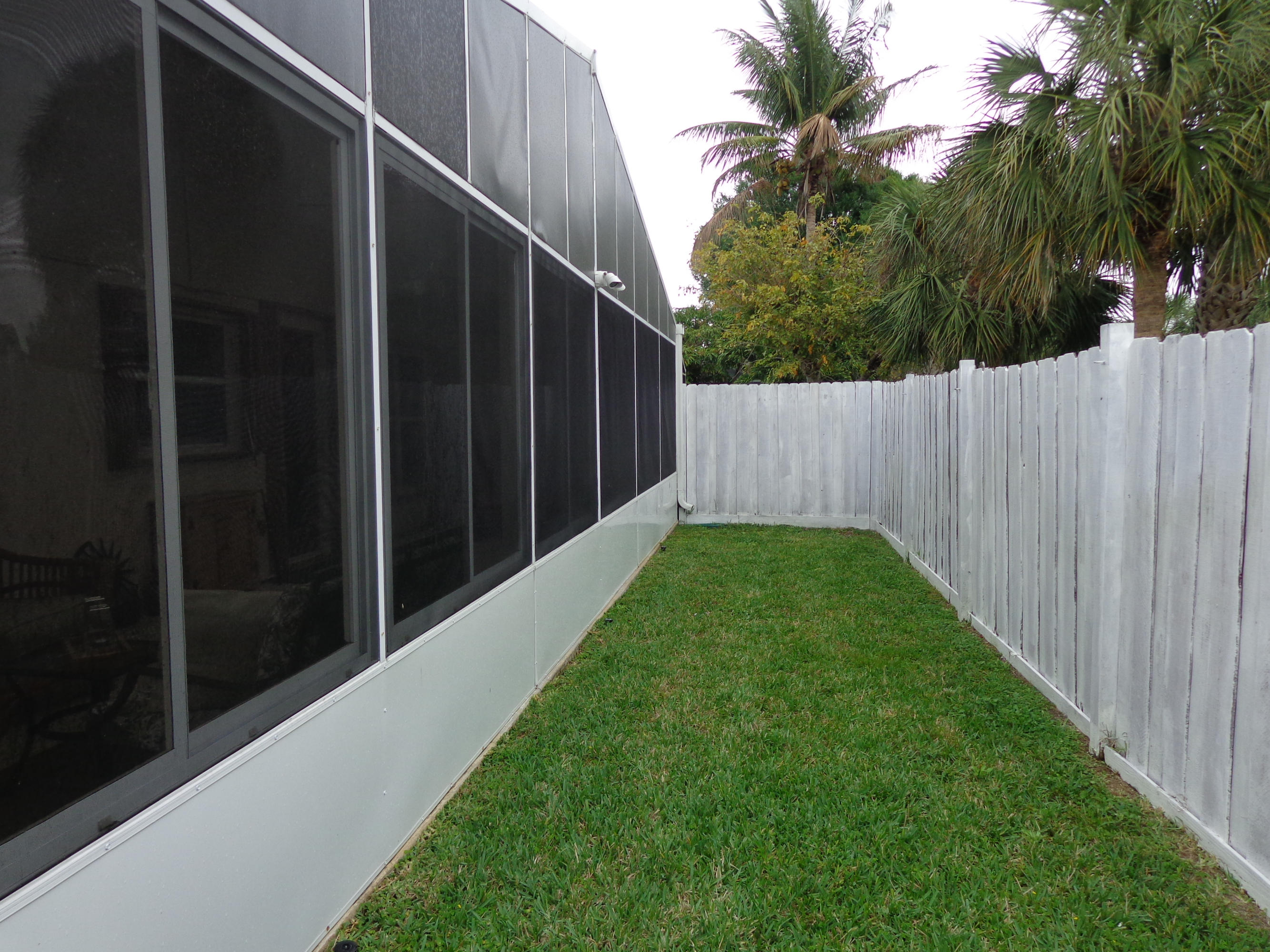 1006 Fosters Mill Road Boynton Beach, FL 33436 - Photo 14 of 18 Fenced In Backyard