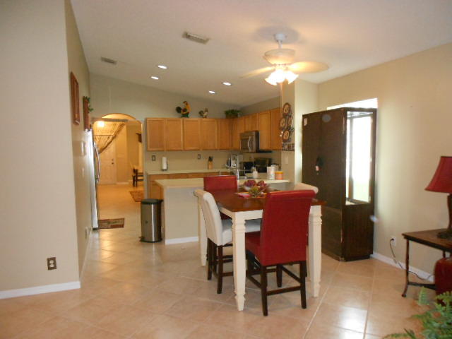 1006 Fosters Mill Road Boynton Beach, FL 33436 - Photo 7 of 18 Dining area