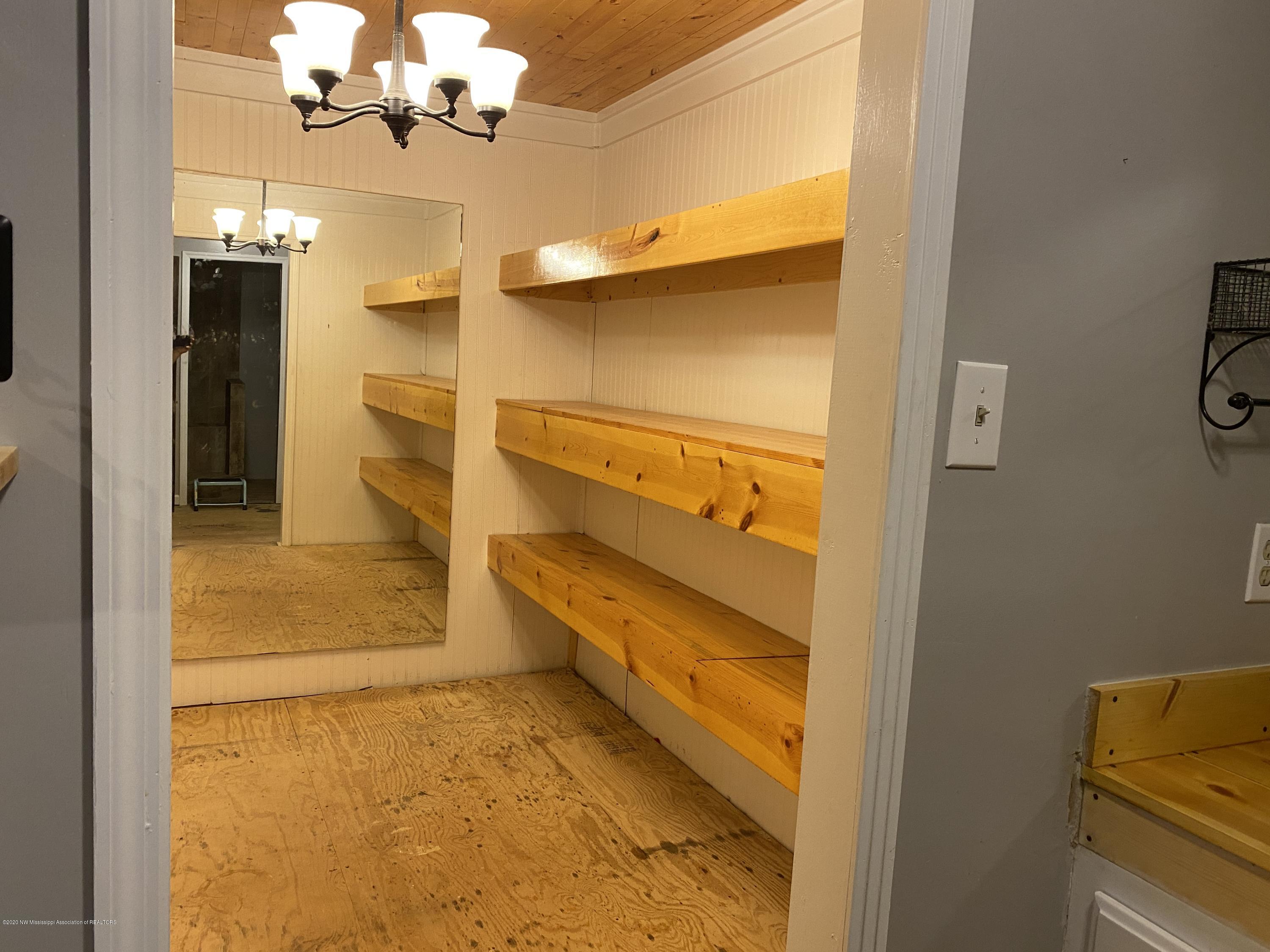 170 Woodview Road Byhalia, MS 38611 - Photo 23 of 32 Master Closet