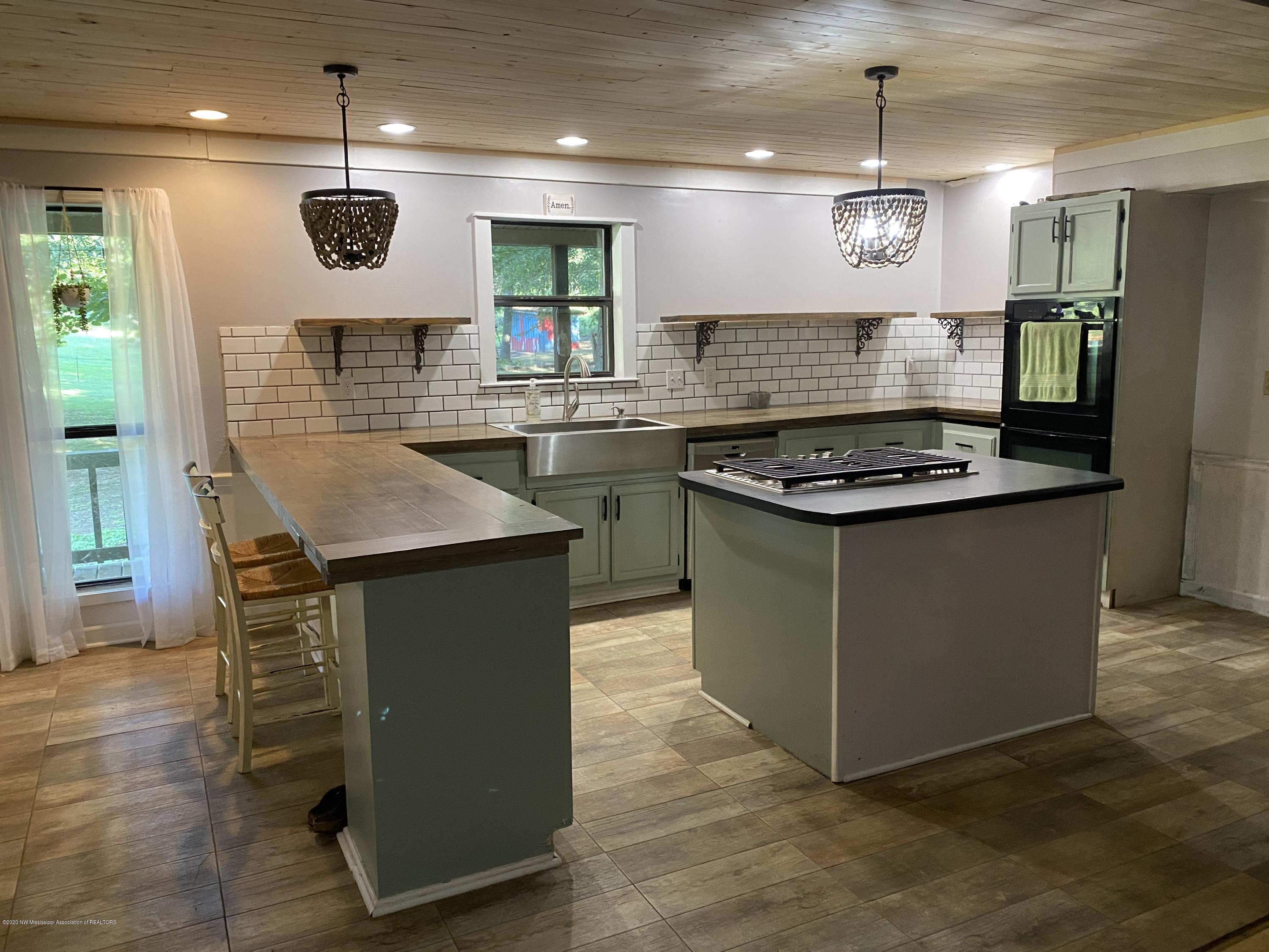 170 Woodview Road Byhalia, MS 38611 - Photo 6 of 32 Kitchen